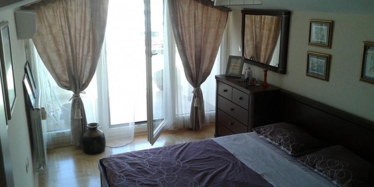 image-4cce415b1247b56c0039642fbe752d6ceedfc8cd5db82f5c92b853bb79203a9f-V