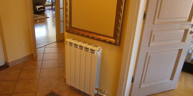 image-4cfff8487c31a5283ebc2ddcc322dad3ec6ffc4444437129c017377988e22c1b-V