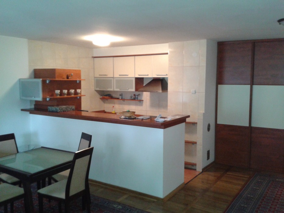Good apartment in downtown, 65m2, one bedroom